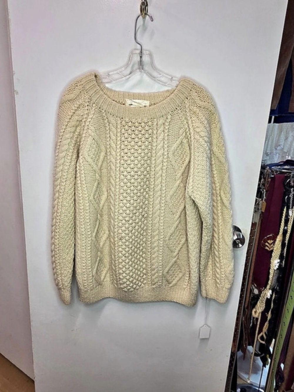 Old Port Showroom Cable Knit Crewneck Sweater in Cream Like New